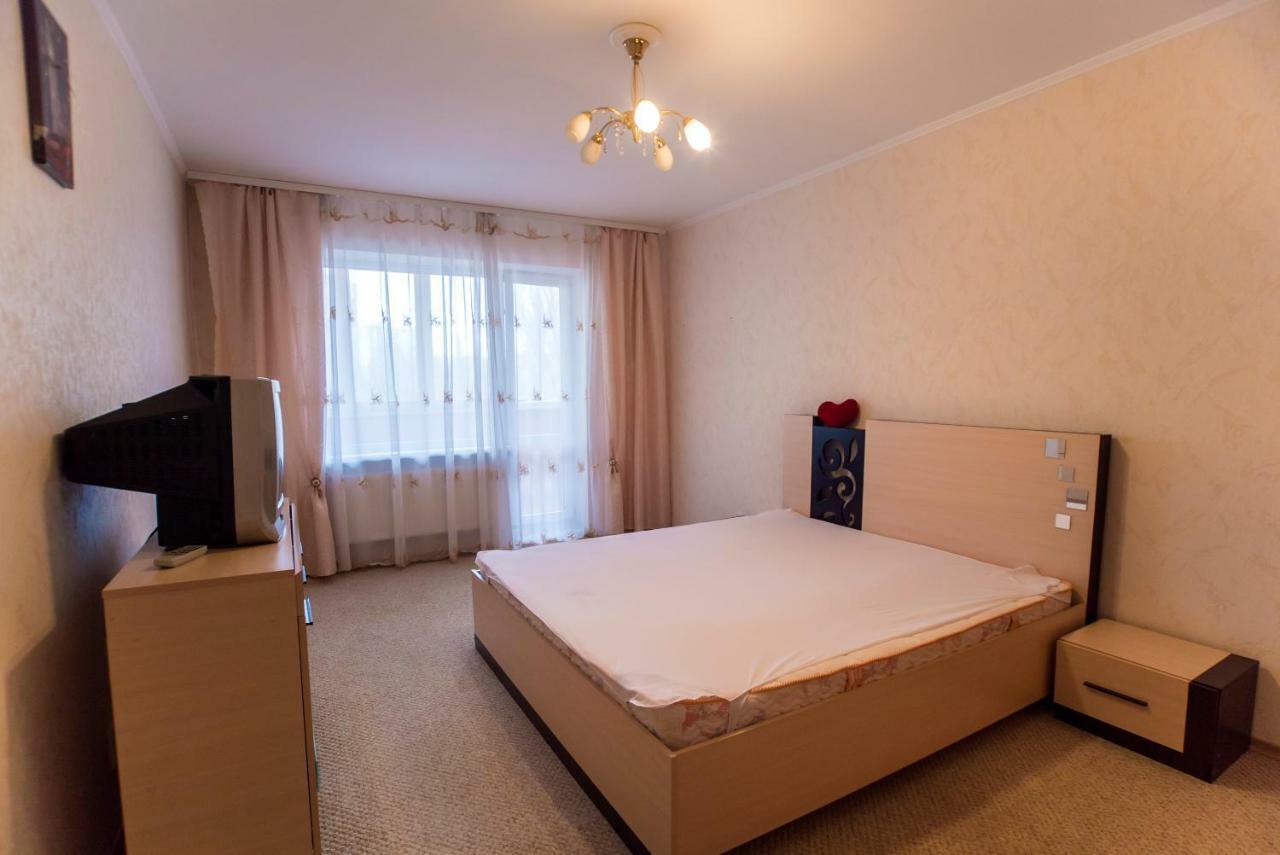 Flat Apartment Kamianske Exterior photo